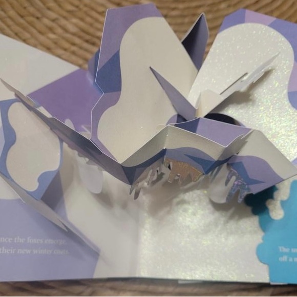 Robert Sabuda Pop Up Book, A Winters Tale - Picture 4 of 7